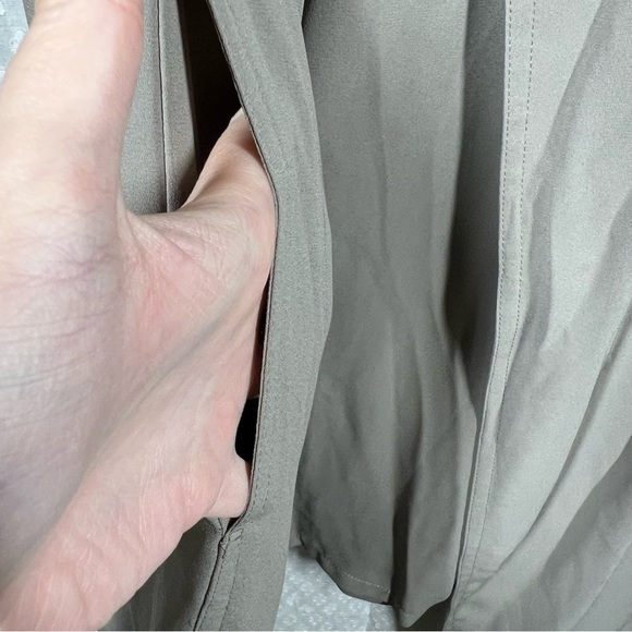 Aritzia Babaton Taupe Light Academia Flowy Quincy Tie Waist Lightweight Jacket - Picture 4 of 9